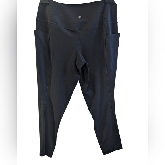 Athleta Black Leggings Salutation Stash Pocket 11 XL 7/8 Length - Picture 2 of 9